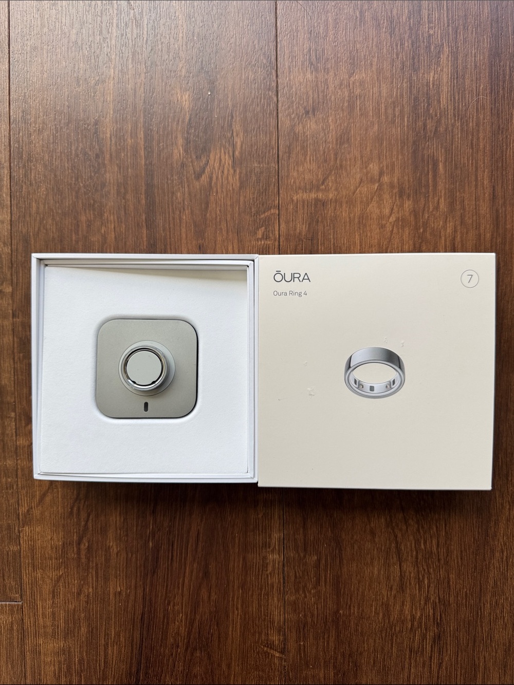 Oura Ring 4 (Size 7) — Silver